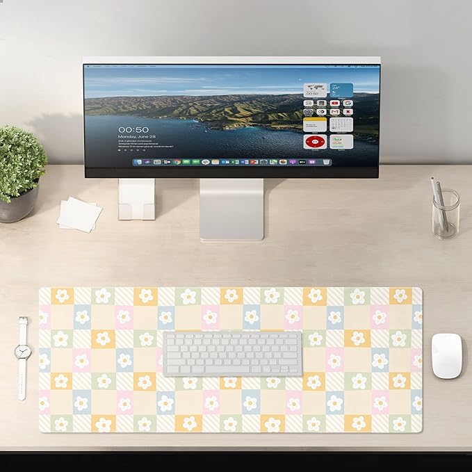 Cute Checkered Mouse Pad Large Desk Mat Extended Keyboard XL Mouse Pad Kawaii Mousepad with Non-Slip Base and Stitched Edge Daisy Mouse Mat Desk Pad 31.5 x 11.8 in Mouse Pads for Desk Home Office